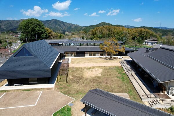 里山 ねっと あや べ