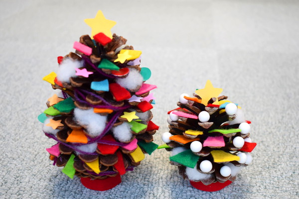 自由工作「松ぼっくりのクリスマスツリー」 | 綾部市観光ガイド